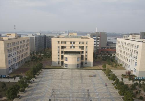 华中师范大学武汉传媒学院